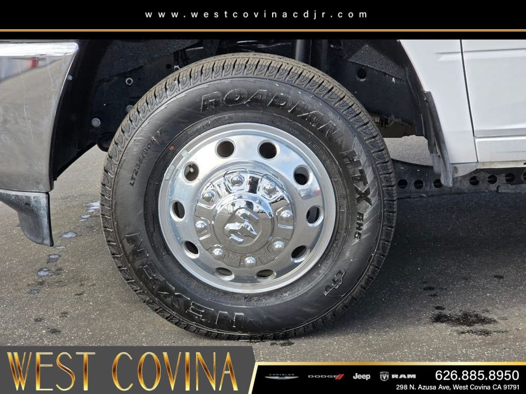 2026 RAM 3500 Chassis Cab Tradesman thumbnail 9