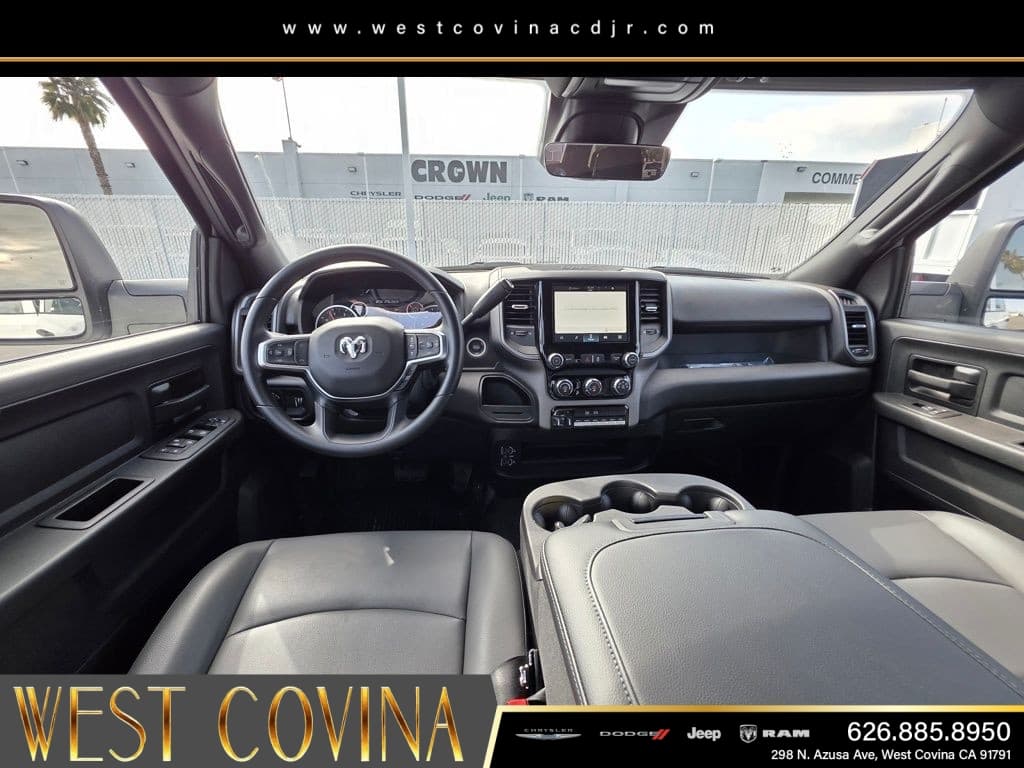 2026 RAM 3500 Chassis Cab Tradesman thumbnail 12