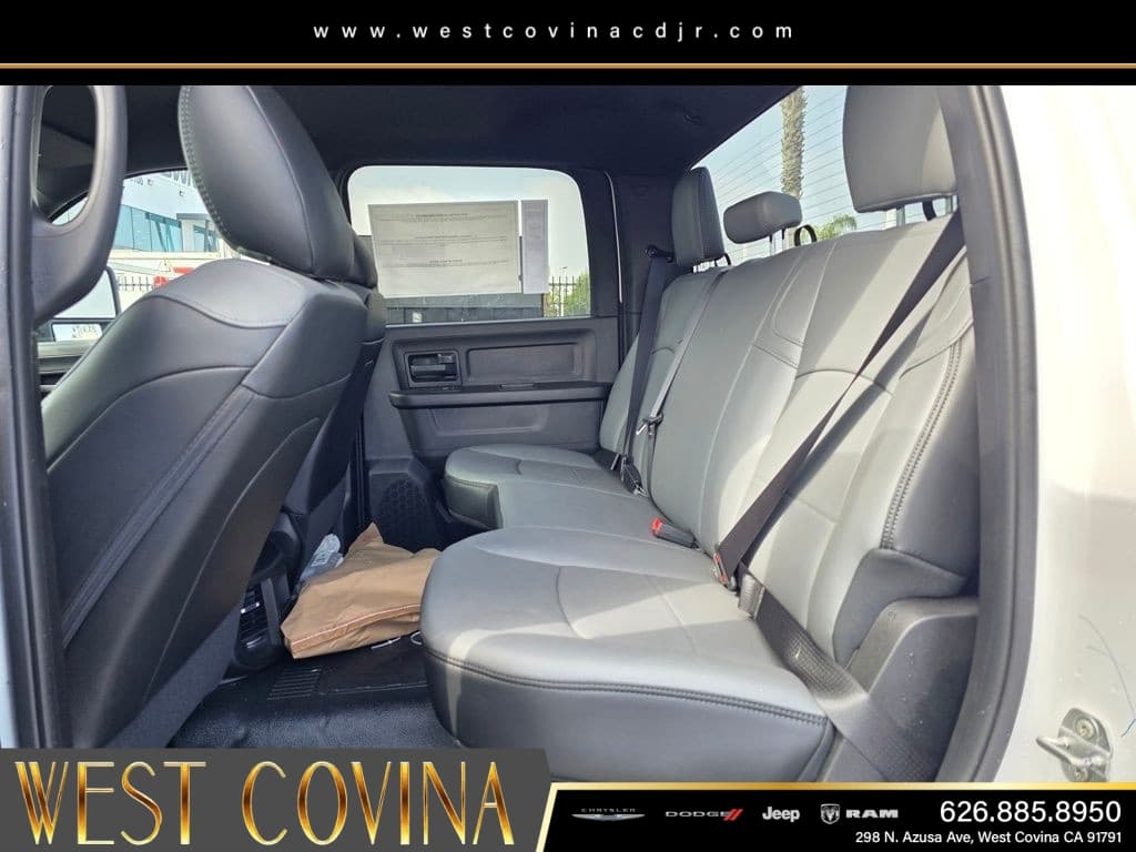 2026 RAM 3500 Chassis Cab Tradesman thumbnail 13
