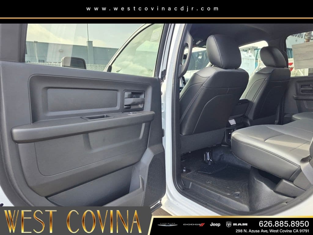2026 RAM 3500 Chassis Cab Tradesman thumbnail 14