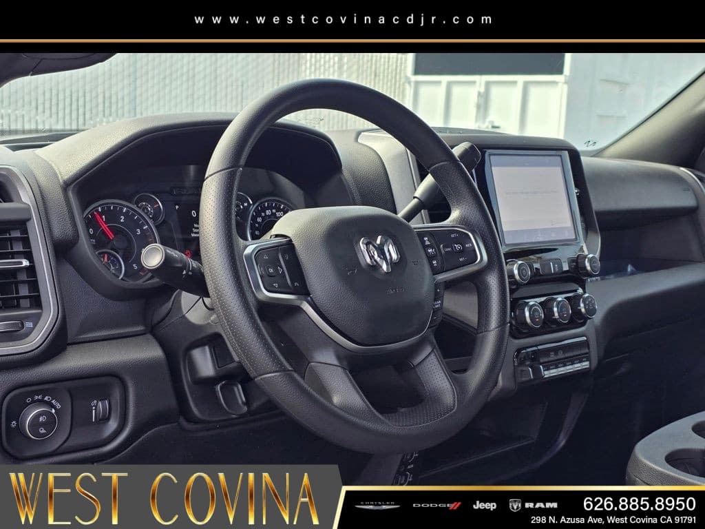 2026 RAM 3500 Chassis Cab Tradesman thumbnail 18