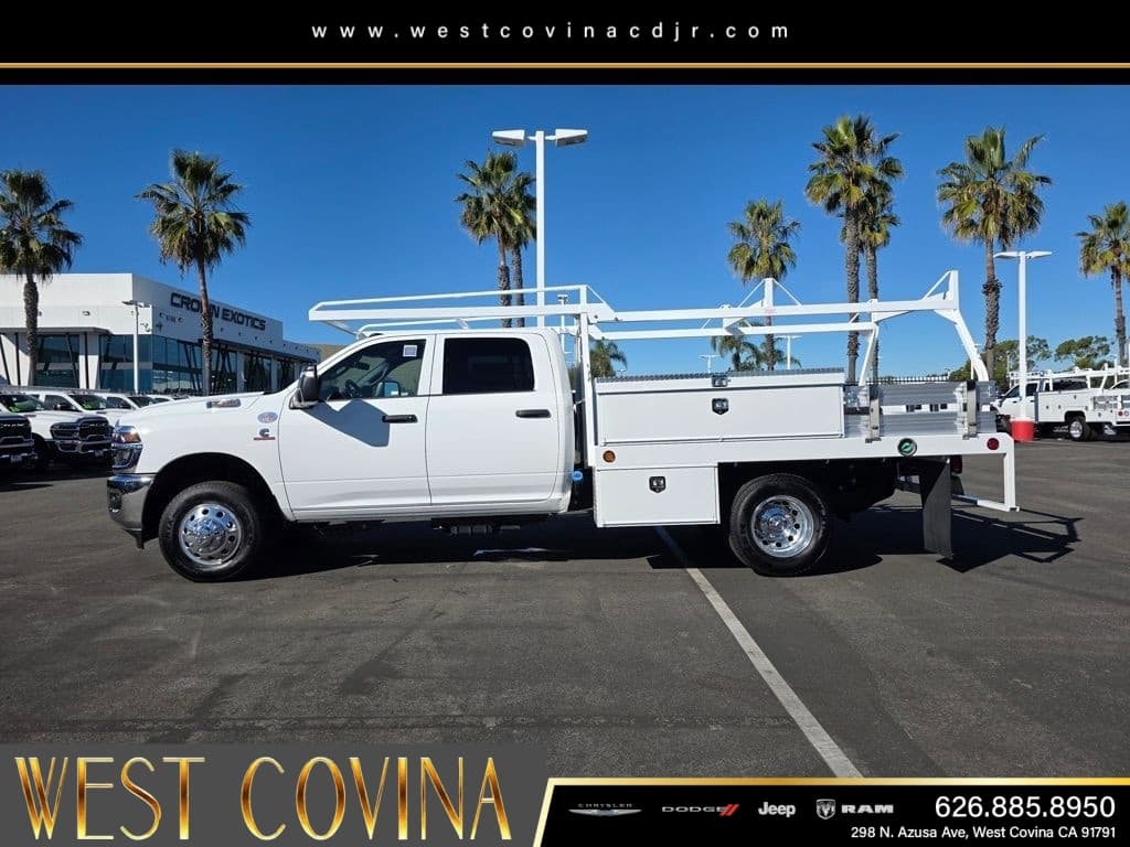 2026 RAM 3500 Chassis Cab Tradesman thumbnail 8