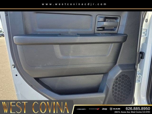 2026 RAM 3500 Chassis Cab Tradesman thumbnail 14