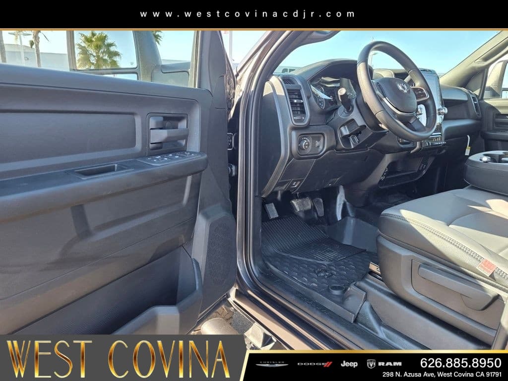 2026 RAM 2500 Tradesman thumbnail 13