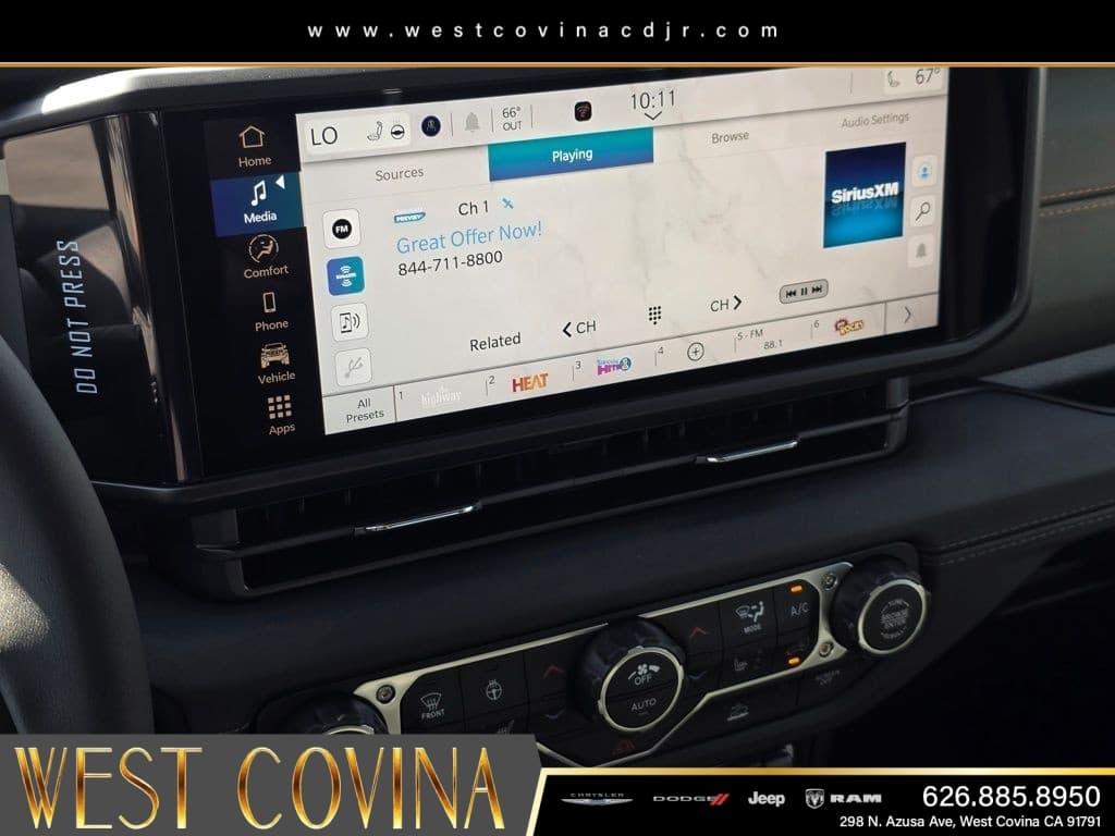 2026 Jeep Gladiator Mojave thumbnail 20