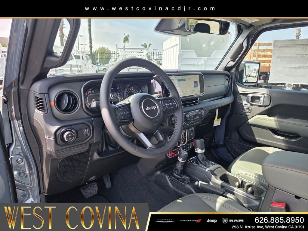 2026 Jeep Gladiator Mojave thumbnail 18