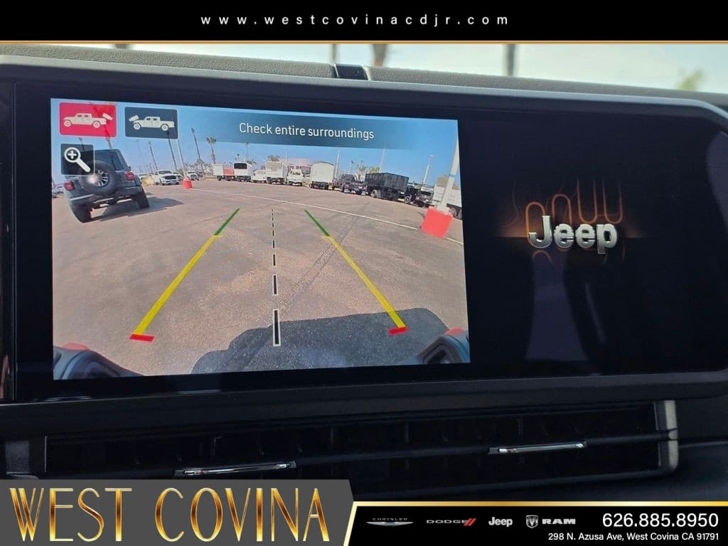 2026 Jeep Gladiator Mojave thumbnail 21