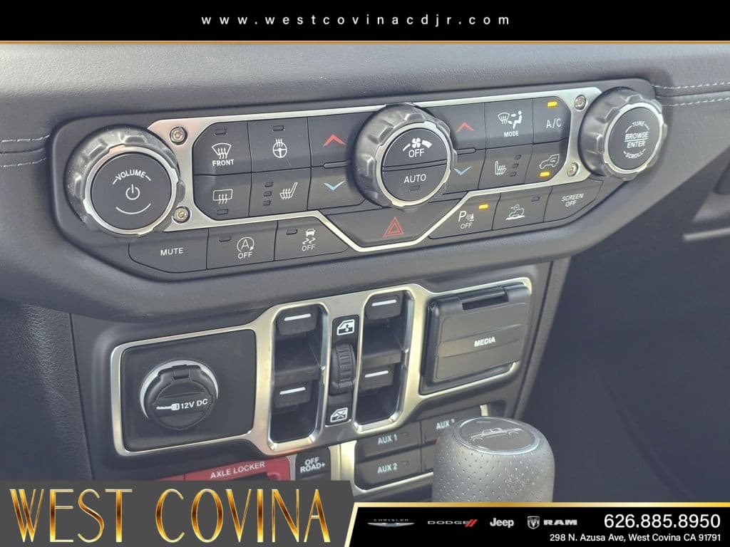 2026 Jeep Gladiator Mojave thumbnail 22