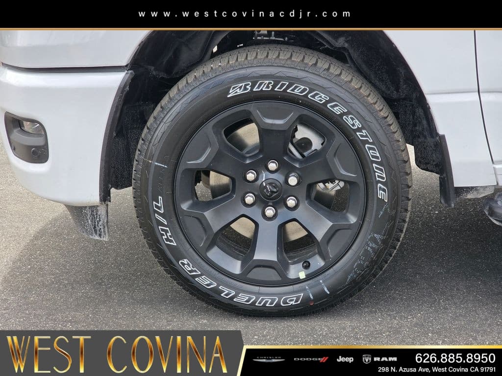 2026 RAM 1500 thumbnail 9