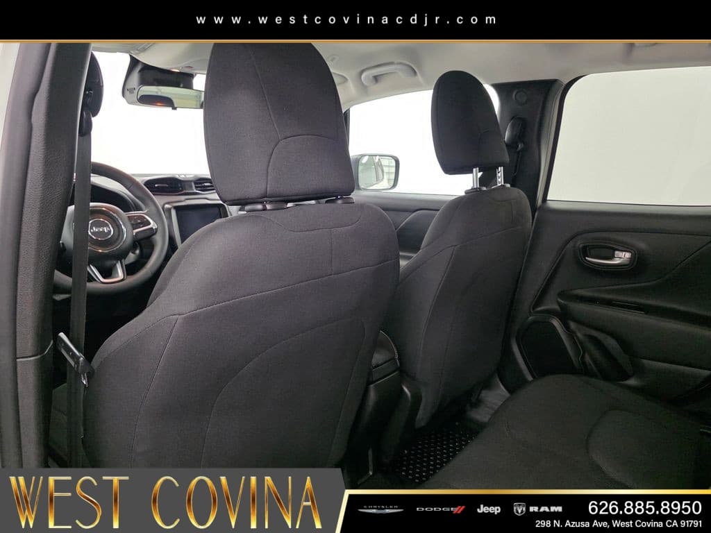 2023 Jeep Renegade Latitude thumbnail 16