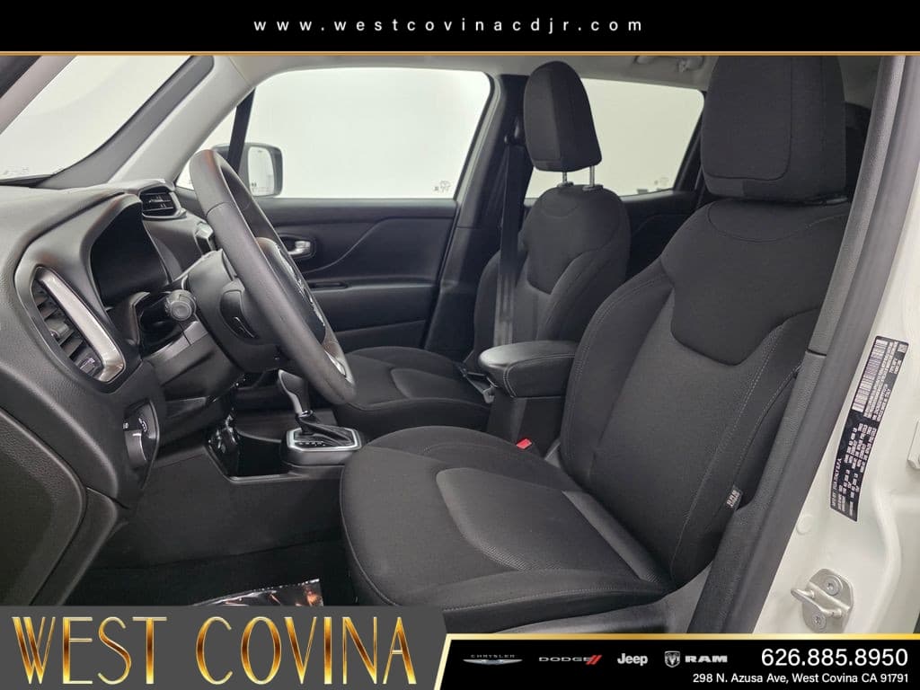 2023 Jeep Renegade Latitude thumbnail 18