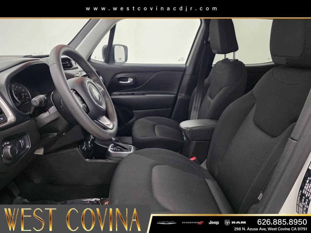 2023 Jeep Renegade Latitude thumbnail 19