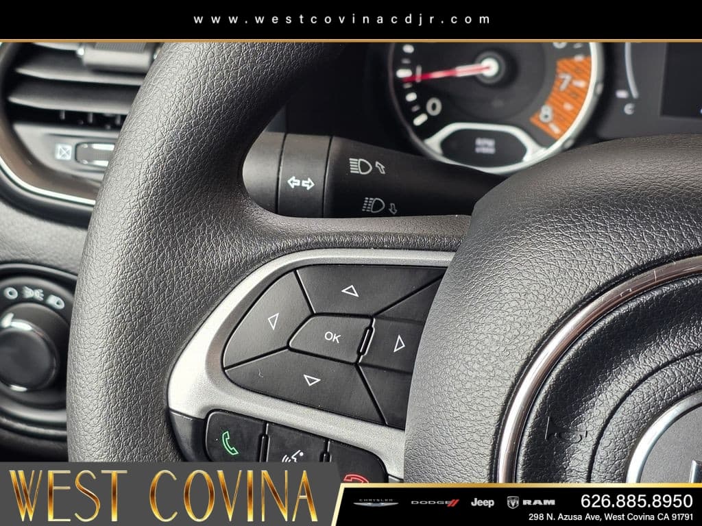 2023 Jeep Renegade Latitude thumbnail 29