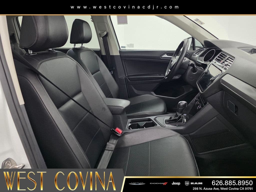 2020 Volkswagen Tiguan 2.0T SE thumbnail 11