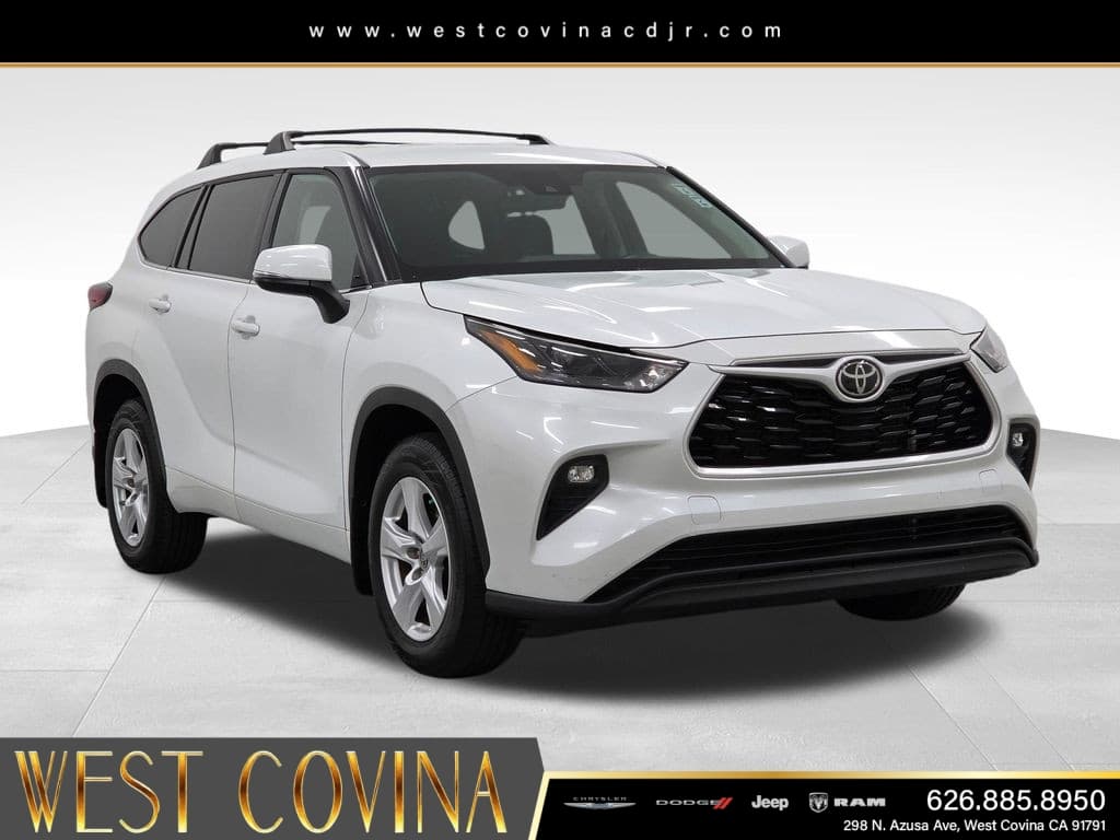 2022 Toyota Highlander LE