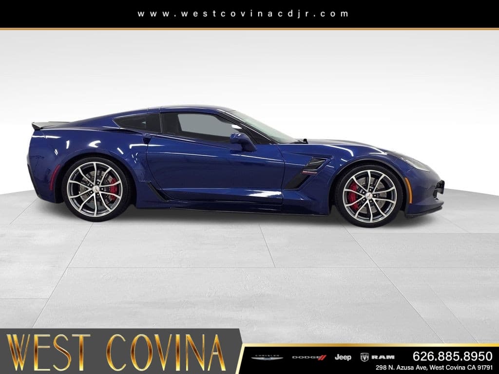2017 Chevrolet Corvette Grand Sport thumbnail 9