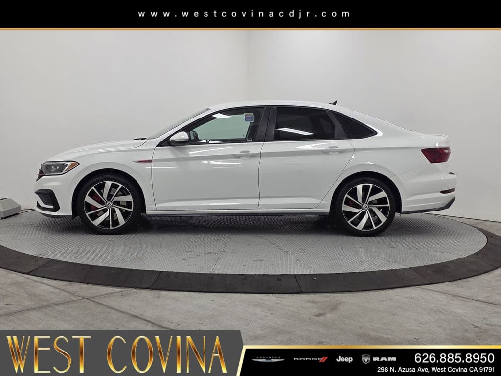 2021 Volkswagen Jetta GLI 2.0T S thumbnail 4