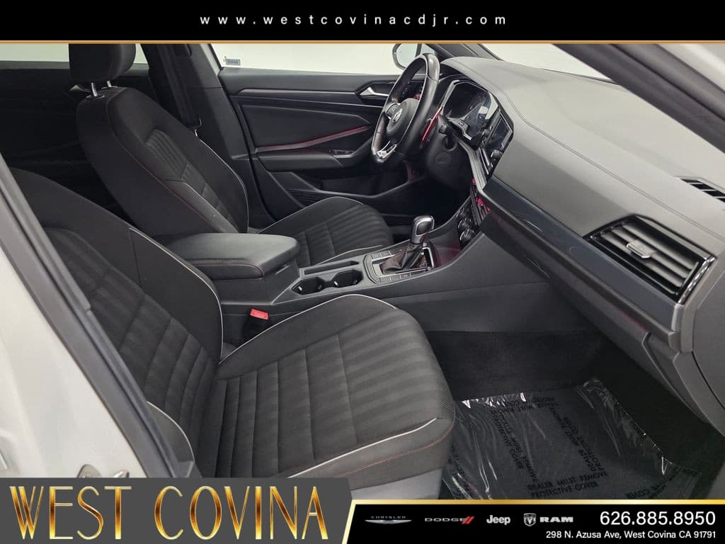2021 Volkswagen Jetta GLI 2.0T S thumbnail 9