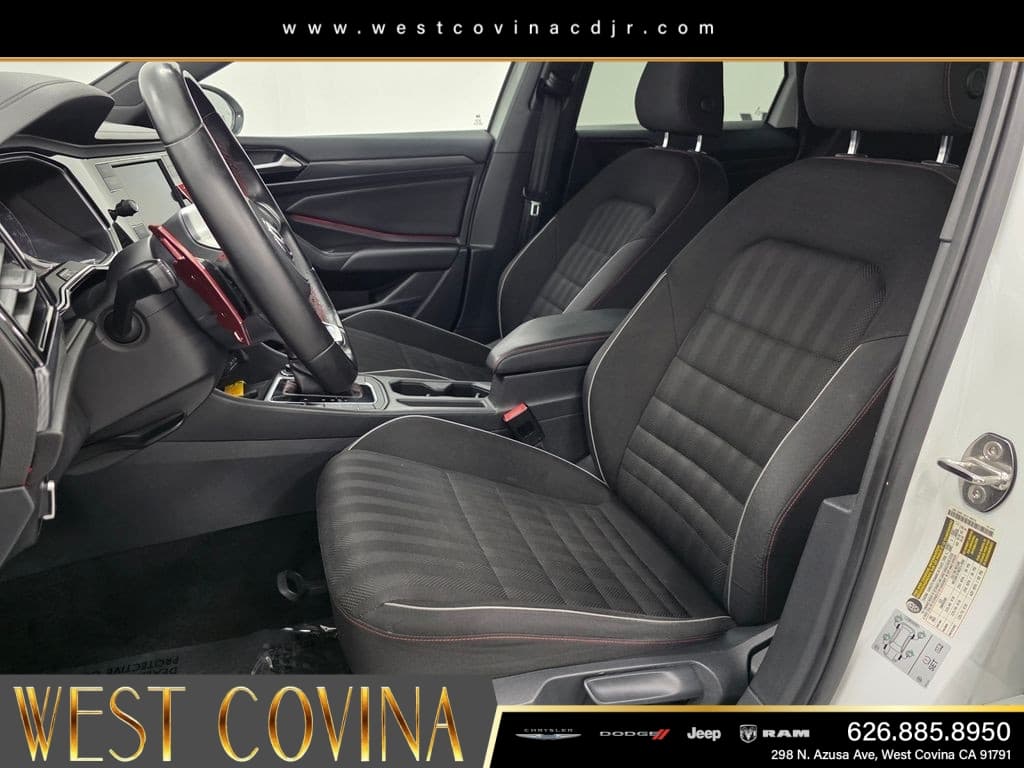 2021 Volkswagen Jetta GLI 2.0T S thumbnail 18