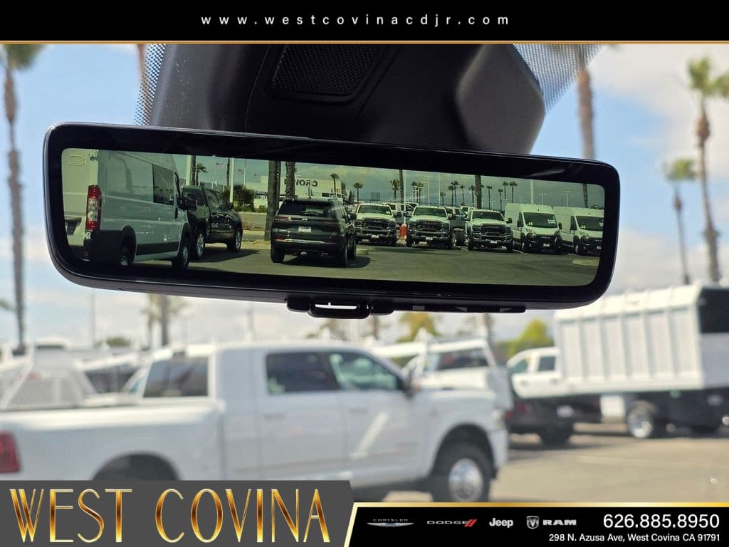 2026 Jeep Grand Wagoneer Summit Reserve thumbnail 22