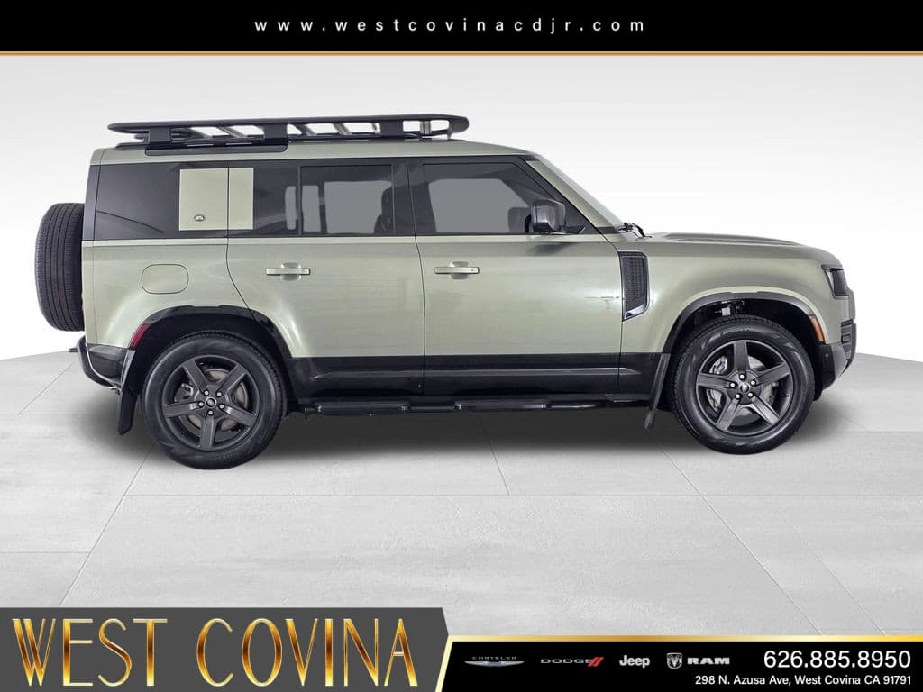 2022 Land Rover Defender 110 X-Dynamic SE thumbnail 8