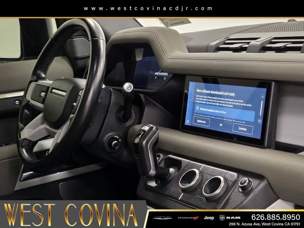 2022 Land Rover Defender 110 X-Dynamic SE thumbnail 14