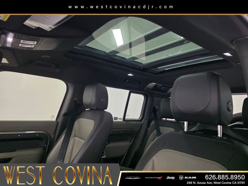 2022 Land Rover Defender 110 X-Dynamic SE thumbnail 26
