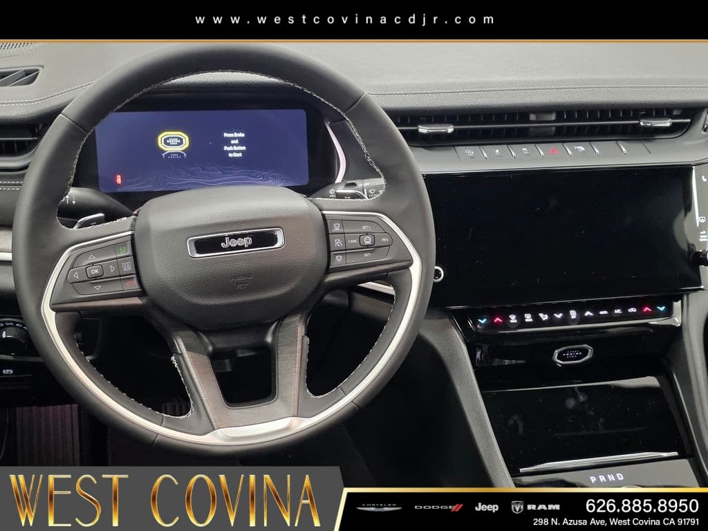 2026 Jeep Grand Cherokee L Laredo thumbnail 11