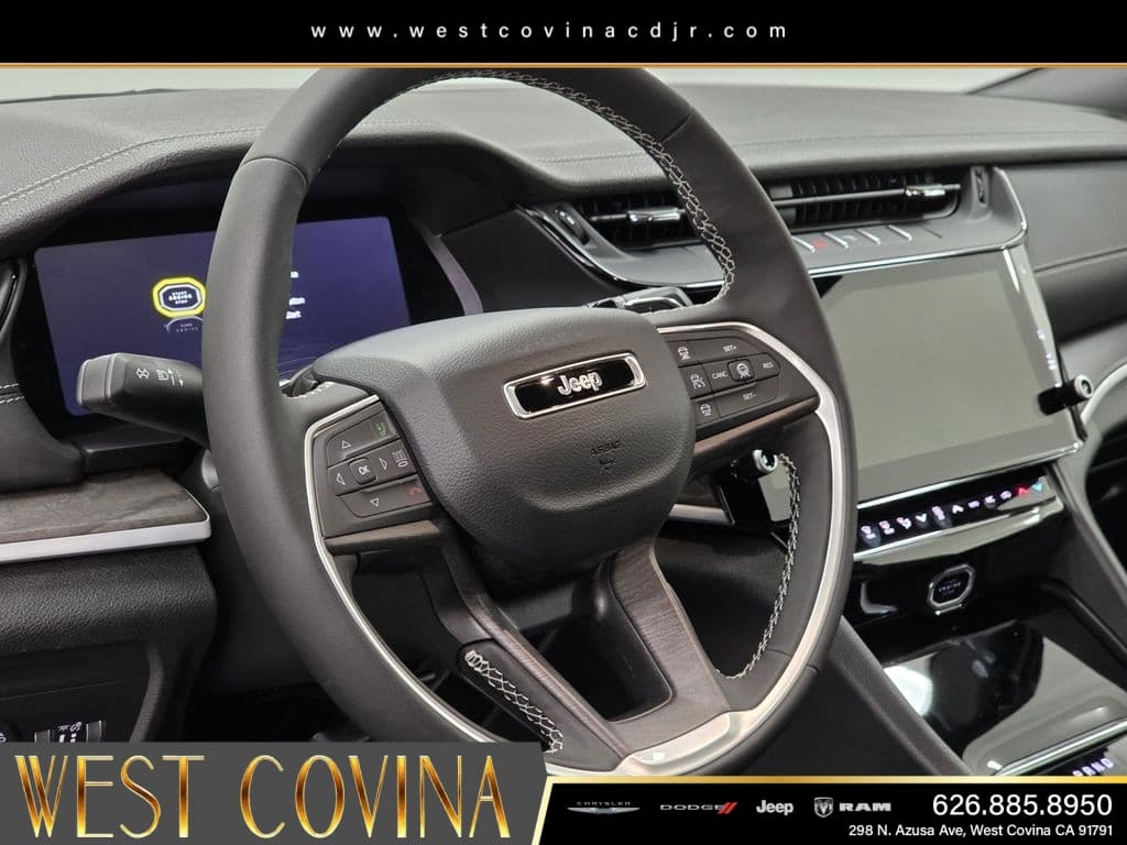 2026 Jeep Grand Cherokee L Laredo thumbnail 17