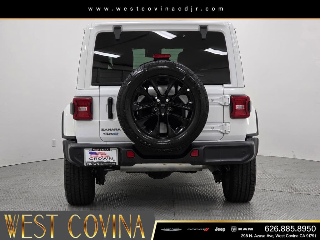 2025 Jeep Wrangler Sahara 4xe thumbnail 5
