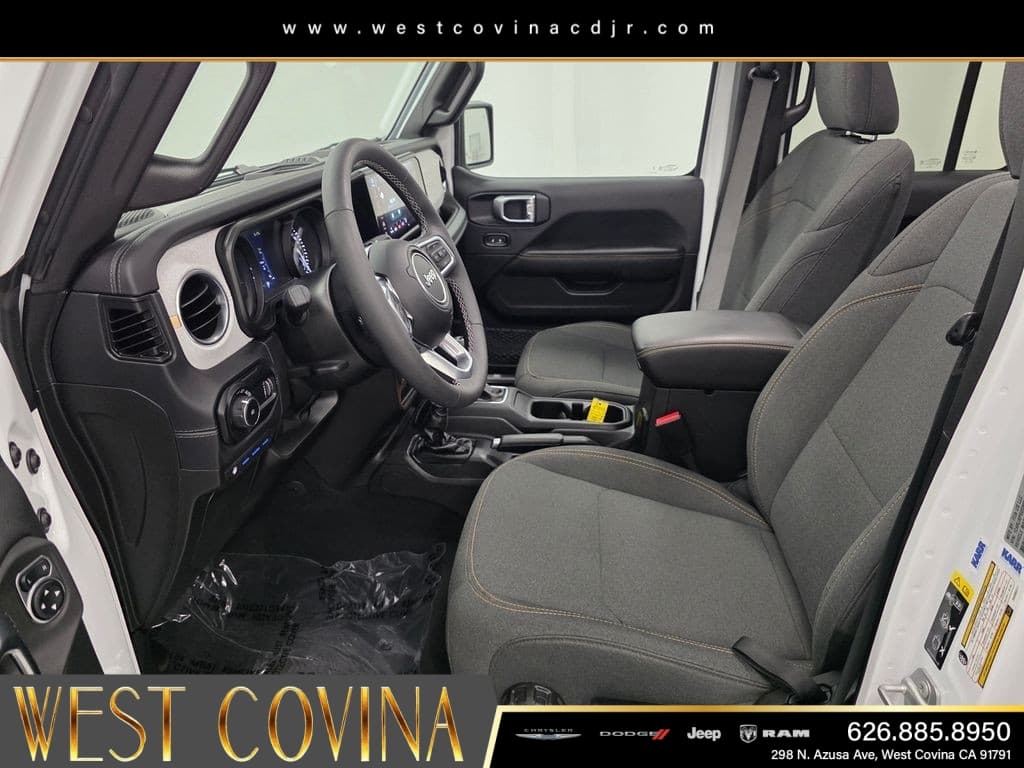 2025 Jeep Wrangler Sahara 4xe thumbnail 23