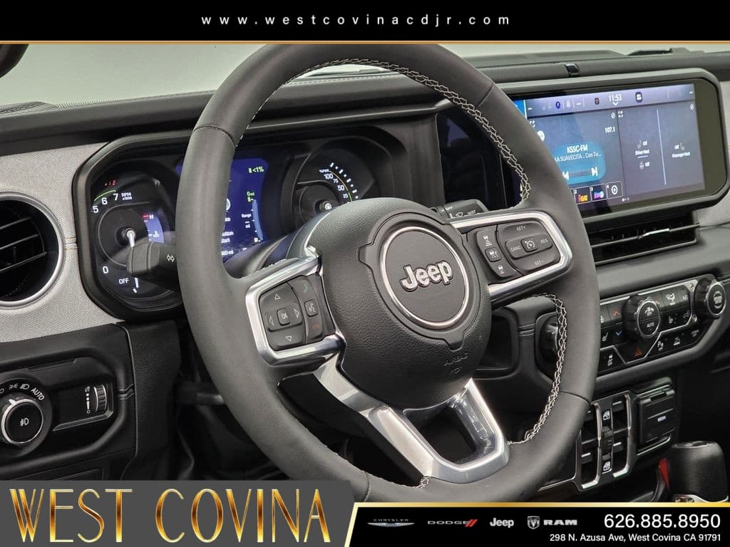 2025 Jeep Wrangler Sahara 4xe thumbnail 26