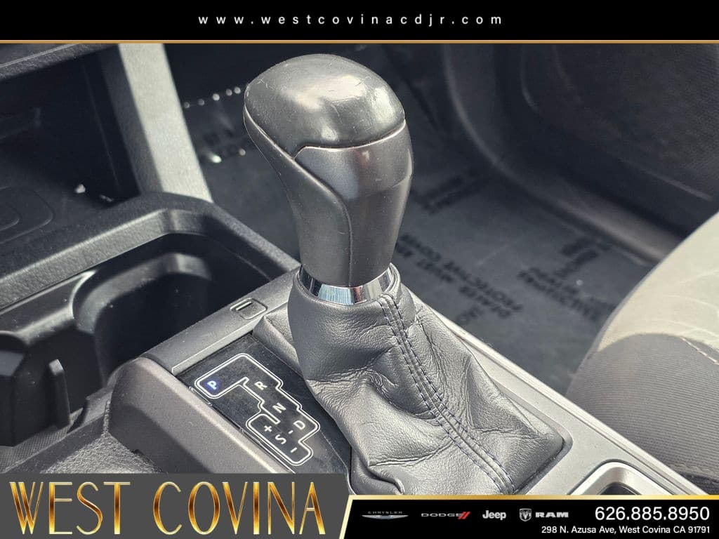2022 Toyota Tacoma TRD Off-Road thumbnail 37