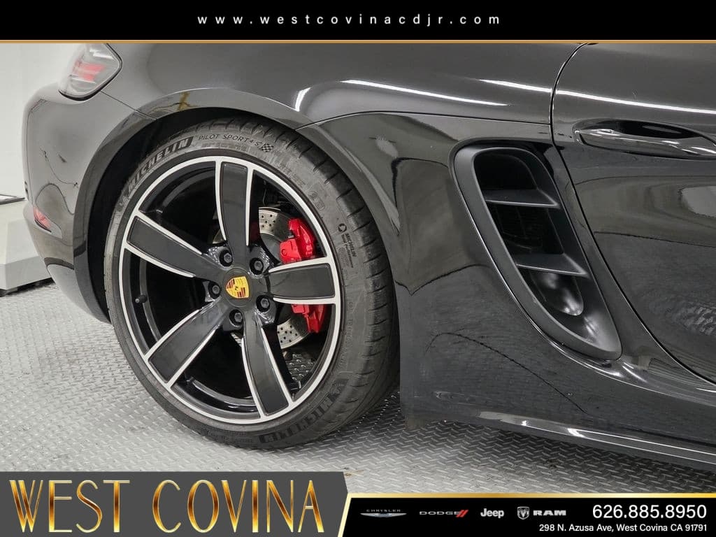 2021 Porsche 718 Cayman S thumbnail 10