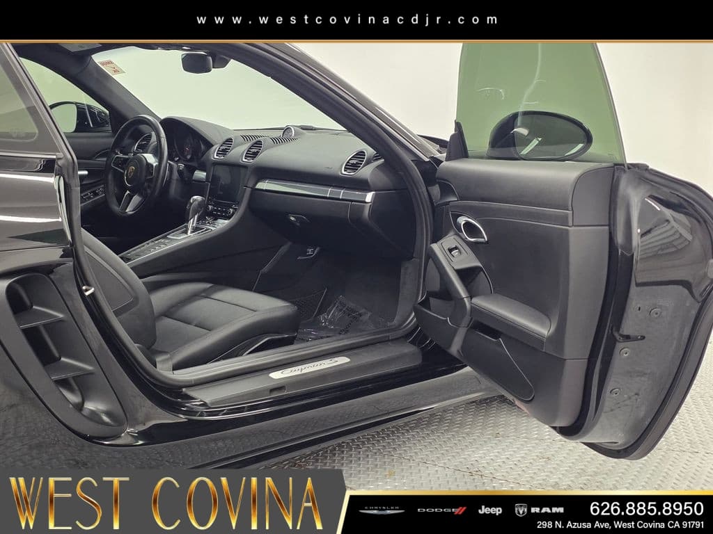 2021 Porsche 718 Cayman S thumbnail 11