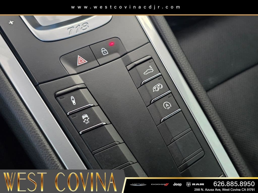 2021 Porsche 718 Cayman S thumbnail 25
