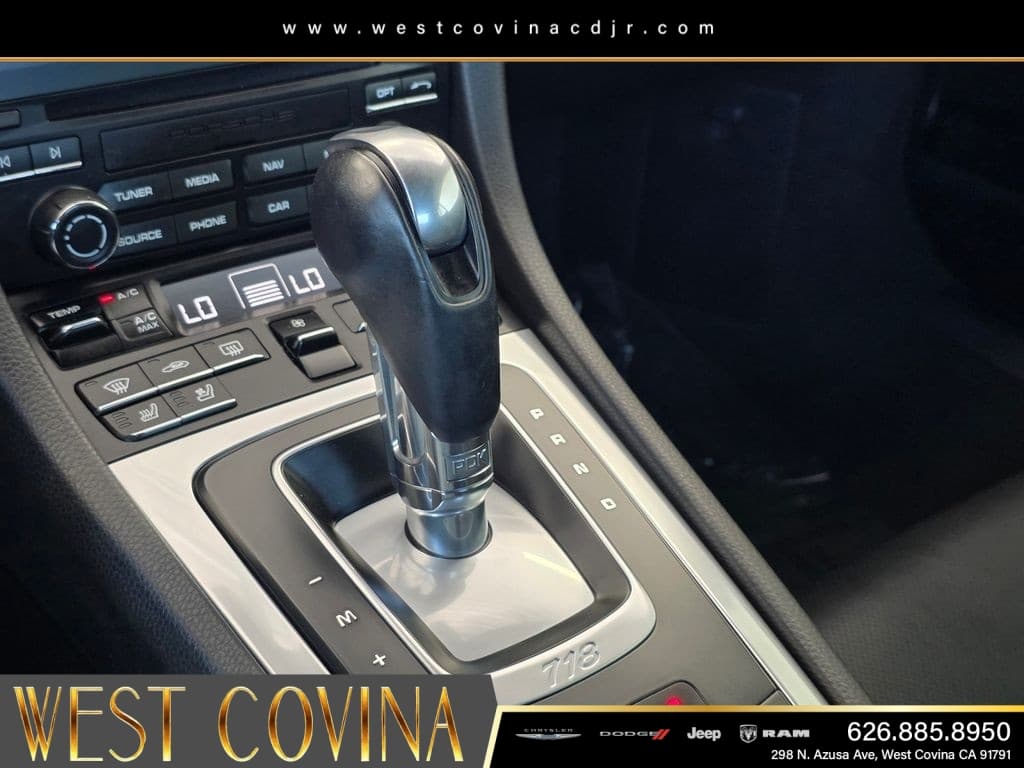 2021 Porsche 718 Cayman S thumbnail 26