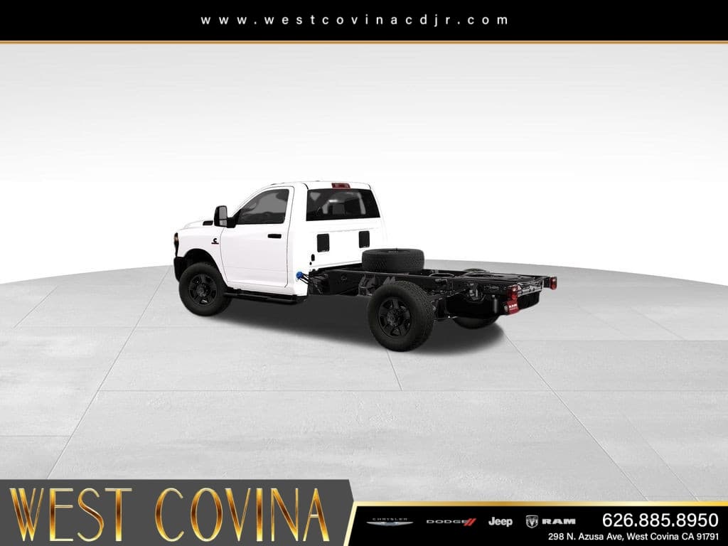 2026 RAM 3500 Chassis Cab Tradesman thumbnail 4