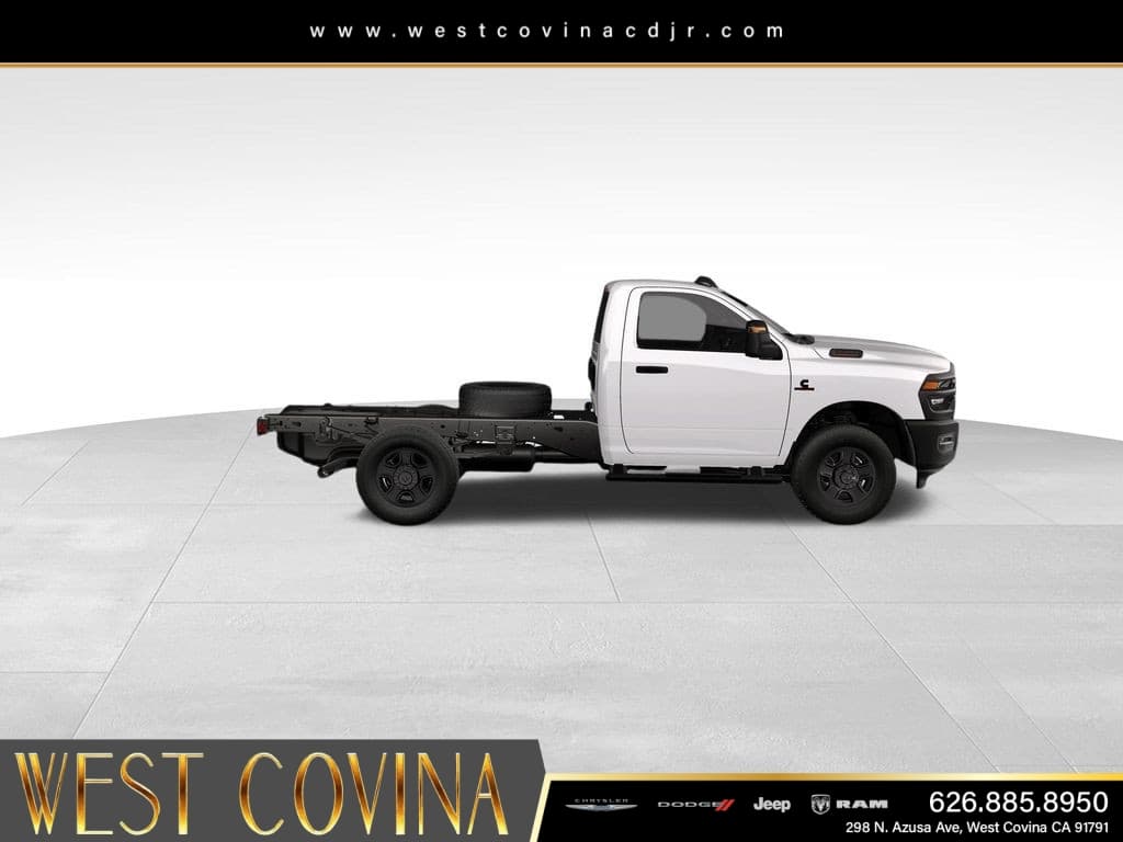 2026 RAM 3500 Chassis Cab Tradesman thumbnail 9