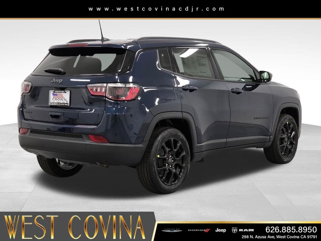 2026 Jeep Compass Latitude thumbnail 5