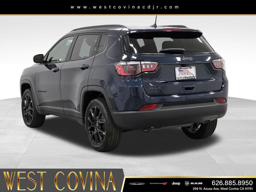 2026 Jeep Compass Latitude thumbnail 7
