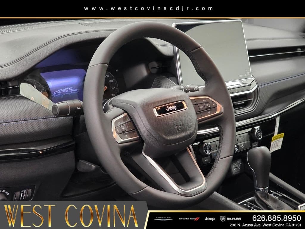 2026 Jeep Compass Latitude thumbnail 16