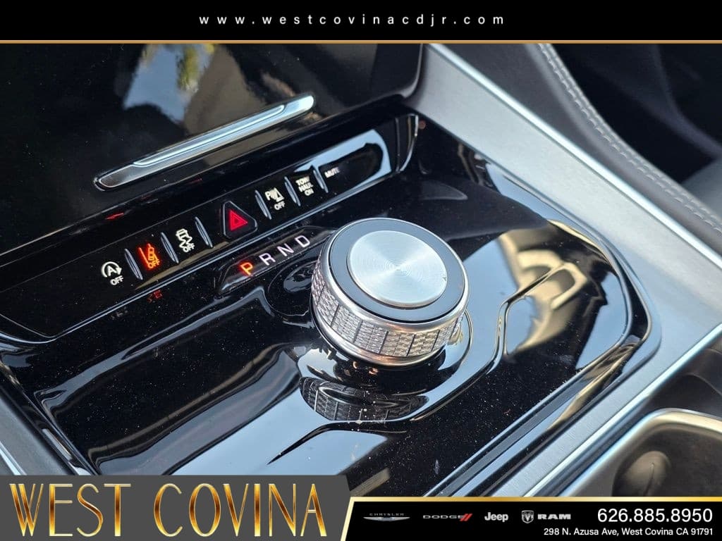 2026 Jeep Grand Wagoneer thumbnail 20