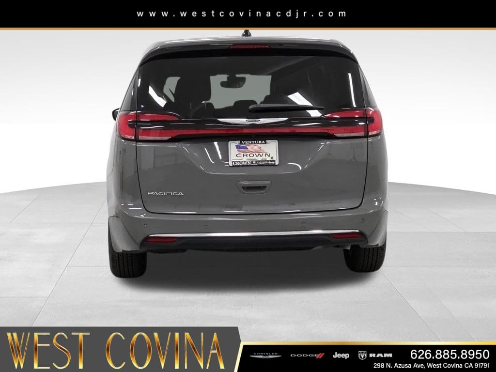 2025 Chrysler Pacifica Select thumbnail 6