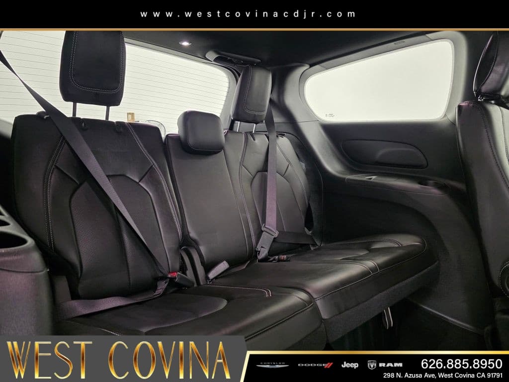 2025 Chrysler Pacifica Select thumbnail 10