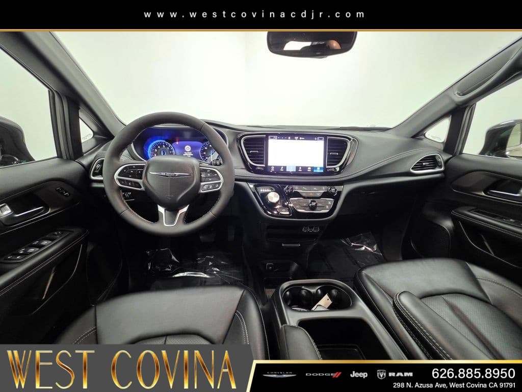 2025 Chrysler Pacifica Select thumbnail 17