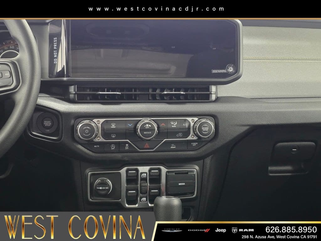 2026 Jeep Wrangler Sport thumbnail 11