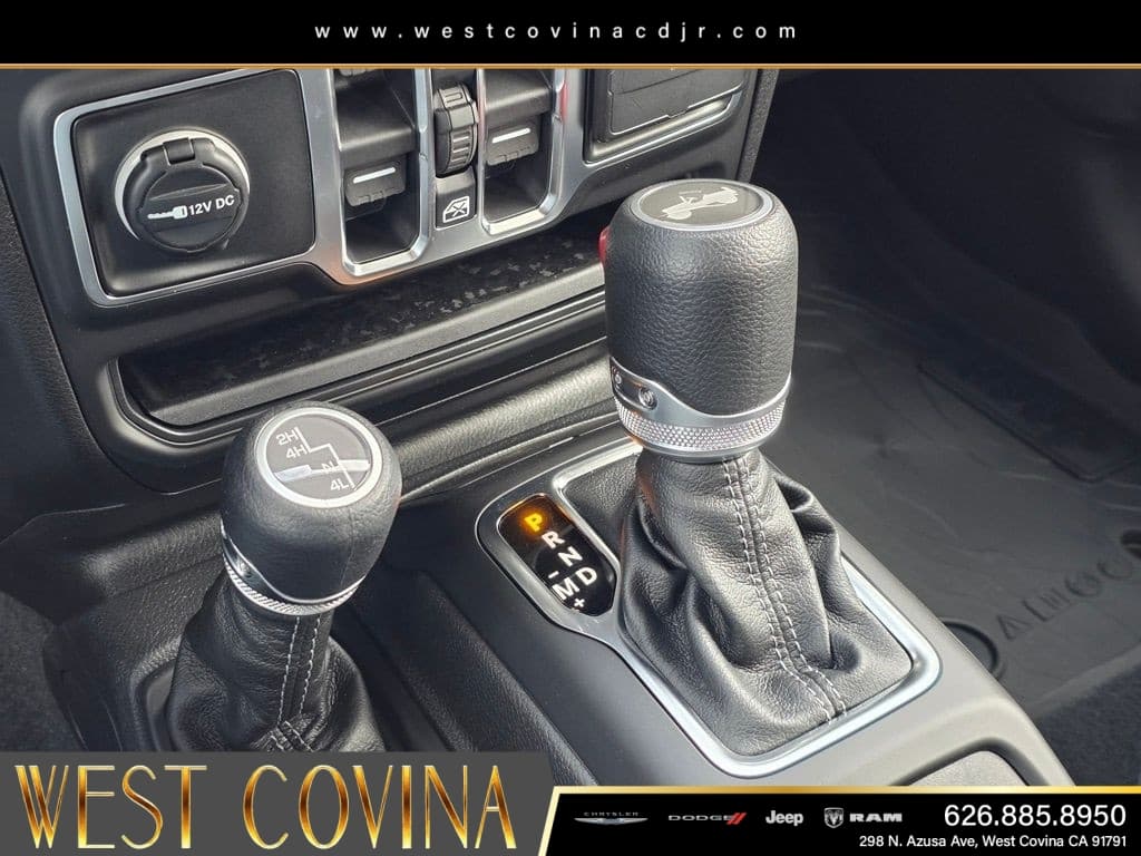 2026 Jeep Wrangler Sport thumbnail 13