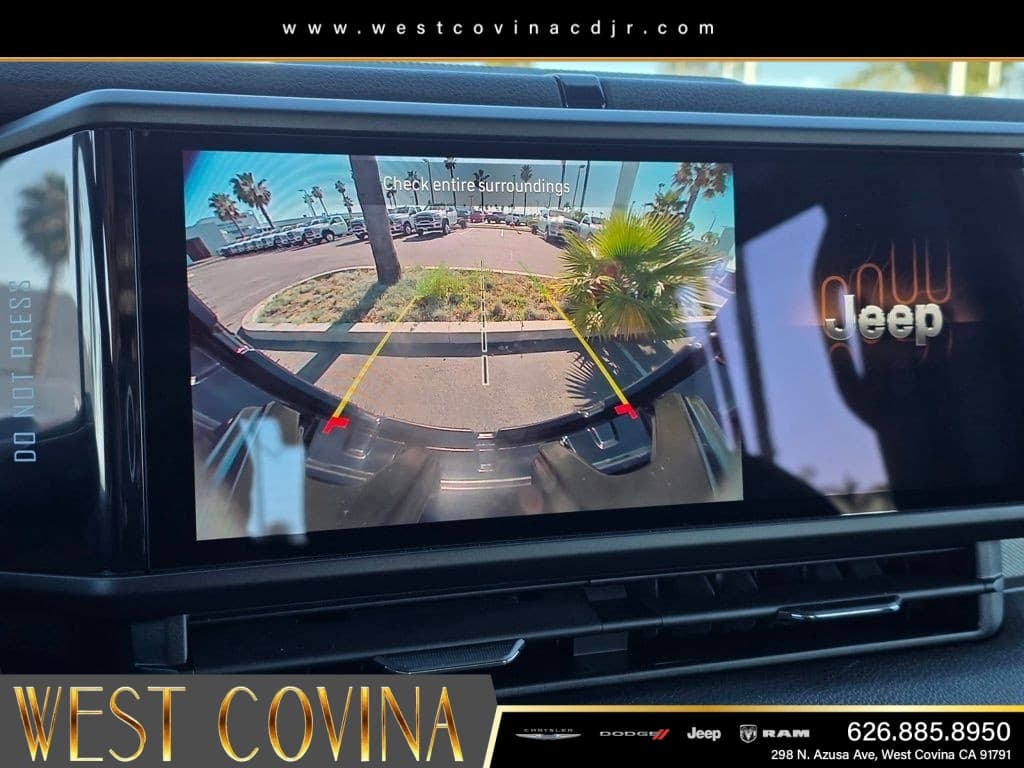 2026 Jeep Wrangler Sport thumbnail 19