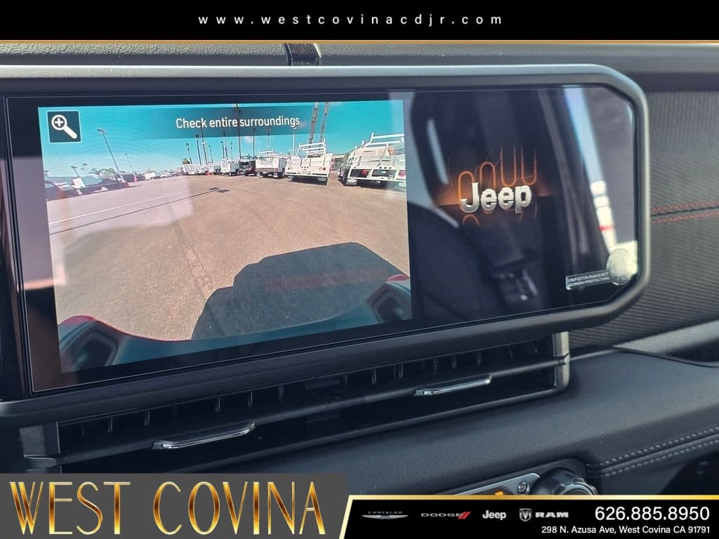 2026 Jeep Gladiator Shadow Ops thumbnail 16